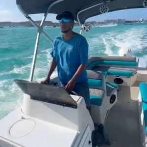 Meet your Posher, Rommy